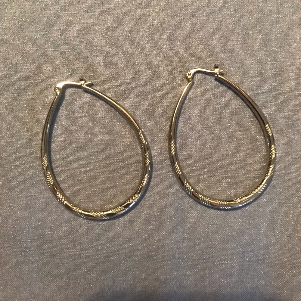 Textured hoops